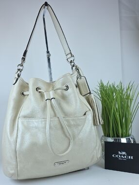 Coach Avery White Pearl Metallic Pebbled Leather Drawstring Bucket Shoulder Bag